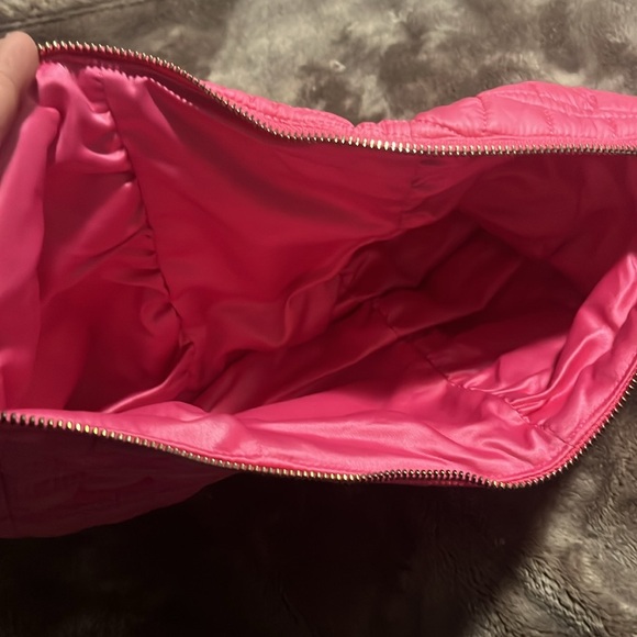 KATE SPADE Bubble Gum Pink Puff Quilted Travel Make Up or Storage Bag (Large) - Picture 4 of 6